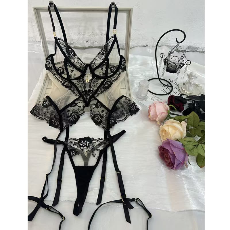 Black Floral Lace Corset Set with Garter Belt & Thong - Lace&Loom